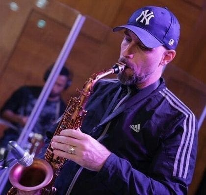 Image of Esdras Gallo playing alto sax